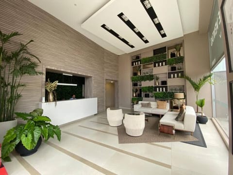 Modern & Cozy Lobby