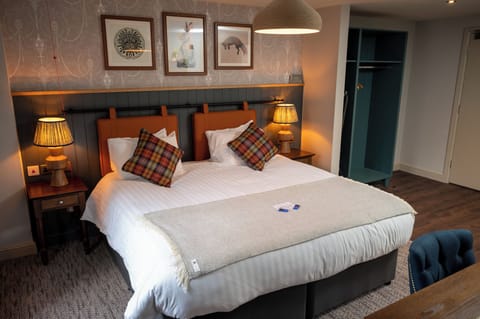 Accessible Double | Desk, blackout drapes, iron/ironing board, free WiFi