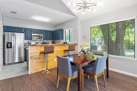 Open Concept Livingroom/ Kitchen/Diningroom.