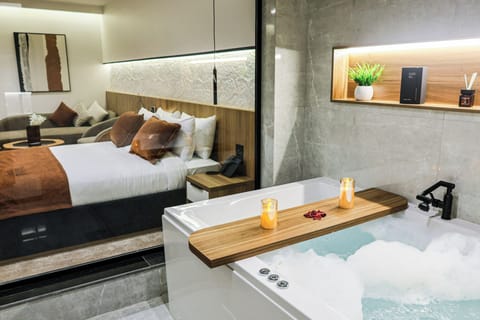 Superior Suite | Premium bedding, in-room safe, desk, soundproofing