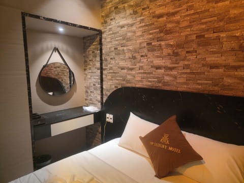 Standard Room | Free WiFi