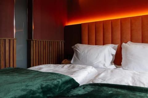 Desk, laptop workspace, free WiFi