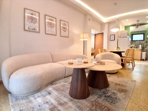 Apt 1 Casa Veda Living room