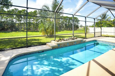 Port St. Lucie Vacation Rental | 3BR | 2.5BA | 2,171 Sq Ft | 1 Step to Enter