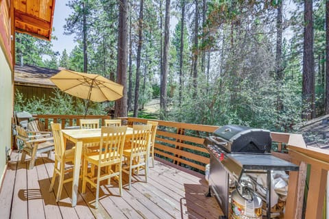 Big Bear Vacation Rental | 3BR | 1.5BA | 1,400 Sq Ft | Exterior Steps to Enter