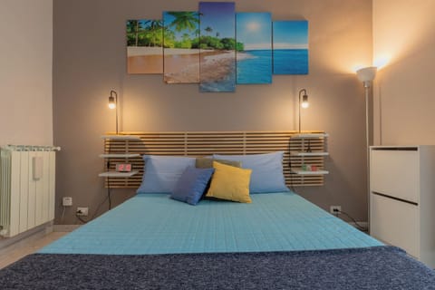 Basic Apartment, Balcony | Iron/ironing board