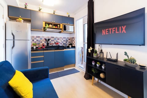 Apartment | Living area | TV
