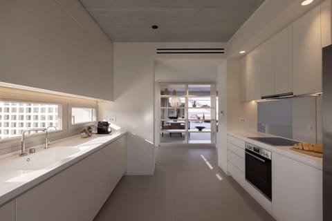 The fully equipped, contemporary kitchen in the south wing.