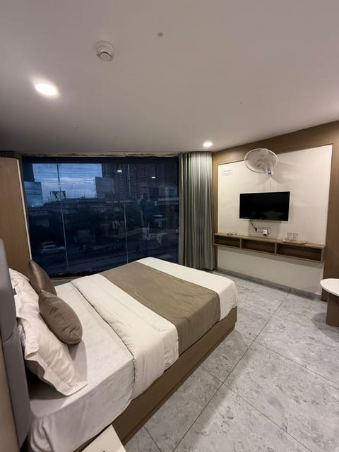 Deluxe Room, City View | WiFi (free)