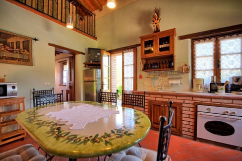 House, 3 Bedrooms, Private Pool | Private kitchen | Full-size fridge, microwave, stovetop, coffee/tea maker