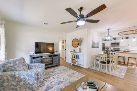 Pine Mountain Vacation Rental | 2BR | 2BA | 1,085 Sq Ft | 4 Steps to Enter