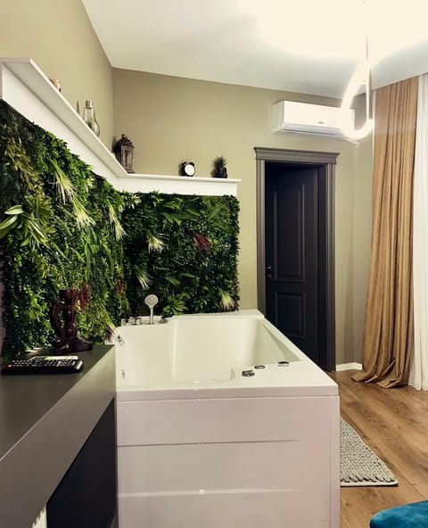 Luxury Suite, Balcony | Free WiFi