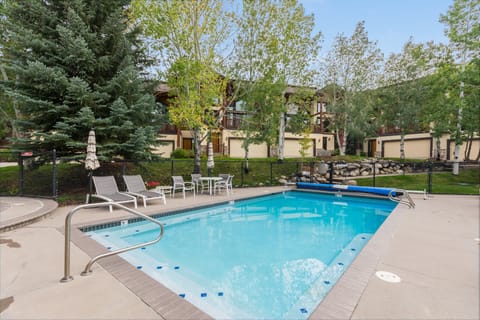 Cross Timbers Pool