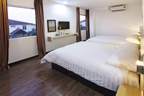 Desk, WiFi (free), bed sheets