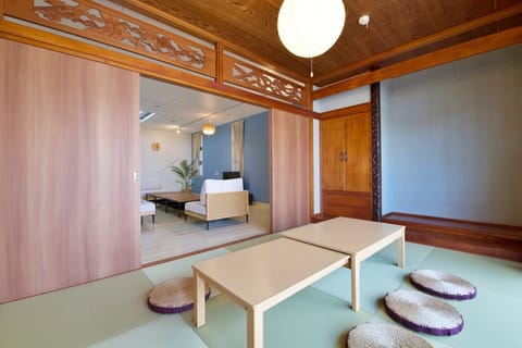 Apartment | Blackout drapes, iron/ironing board, WiFi (free)