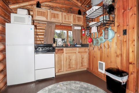Kitchen Area w/ Pots & Pans for Cooking