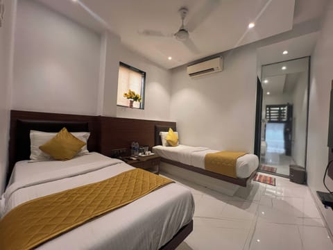 Deluxe Twin Room | Free WiFi