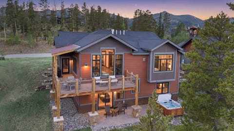 Welcome to Cherrybrook Chalet