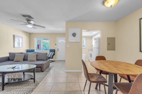 Condo, 1 King Bed with Sofa bed (Indian Oaks #15 - Sun and Fun) | Living area