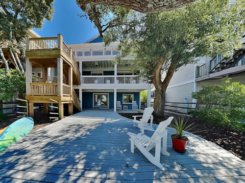 Studio (5 Bedrooms) | Property amenity