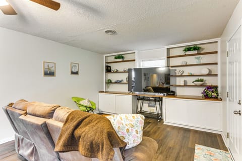 Pensacola Vacation Rental | 3BR | 2BA | 1,500 Sq Ft | 2 Steps Required