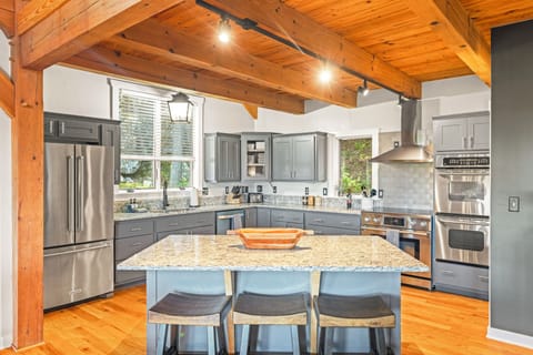 Gourmet kitchen with island seating for 3