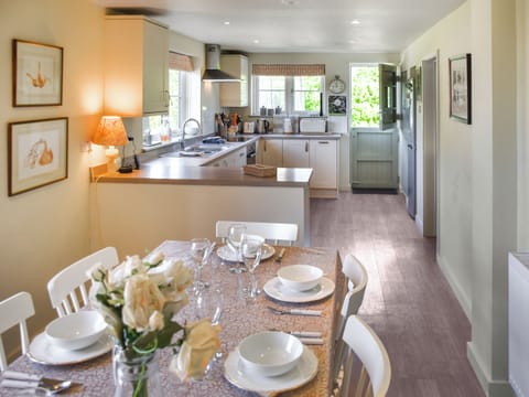 Kitchen/diner | Green Farm Cottage, Redgrave