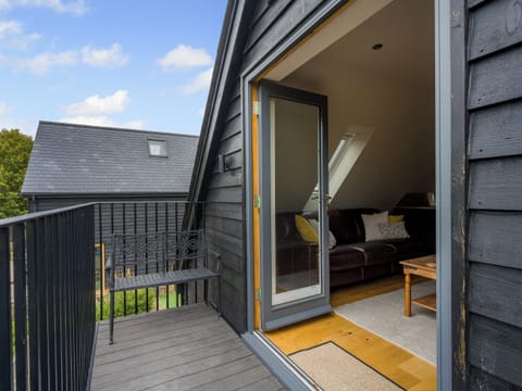 Open plan living space | Pond View Loft - Bulmer Retreat, Sudbury