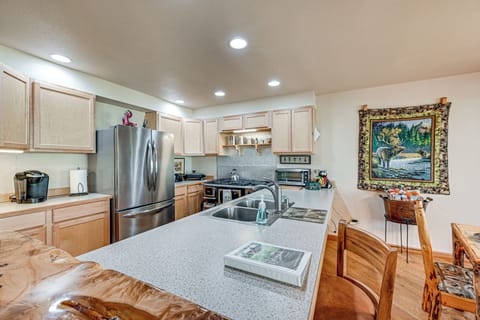 House (3 Bedrooms) | Interior