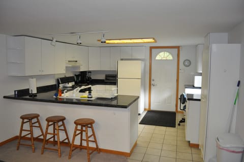 House, 3 Bedrooms | Individually decorated, individually furnished, blackout drapes