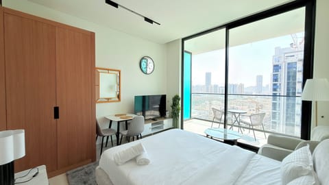 Desk, laptop workspace, free WiFi, bed sheets