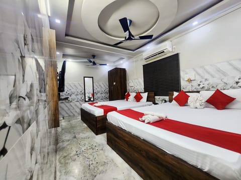 Family Quadruple Room | Free WiFi, bed sheets