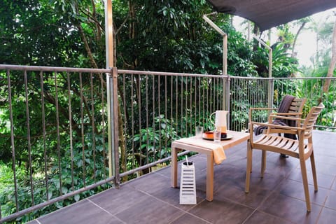 Main balcony amongst the treetops and partial views to ocean. Enjoy the wildlife