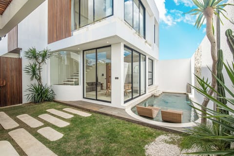 Pool area