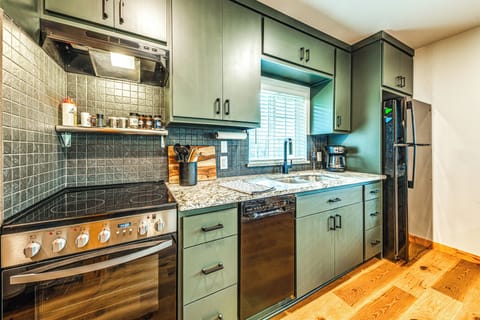 House (2 Bedrooms) | Interior