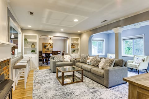 House (4 Bedrooms) | Interior
