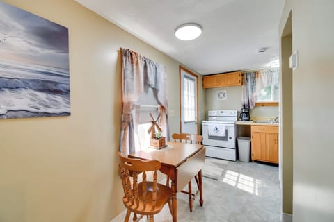 Apartment (1 Bedroom) | Interior