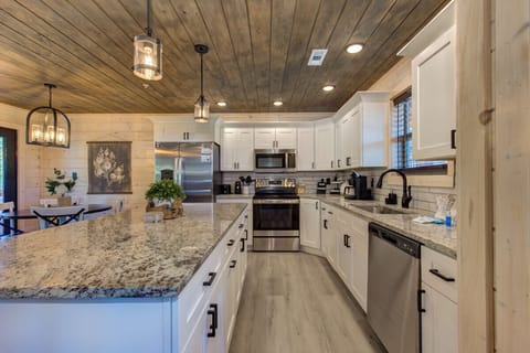 Summit View's fully-equipped kitchen