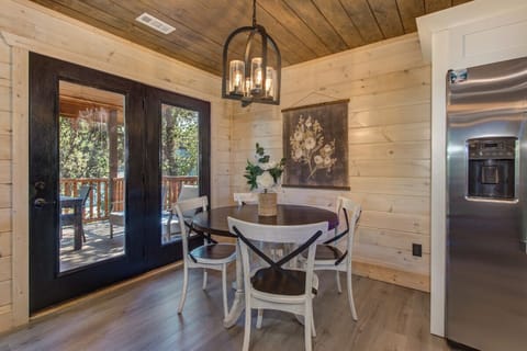 Summit View's inviting dining area