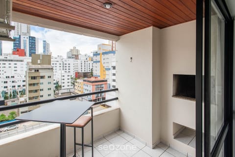 Basic Apartment | Interior