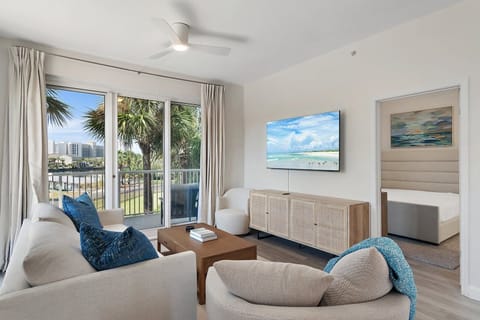 Couch, Furniture, Coffee Table, Table, Architecture