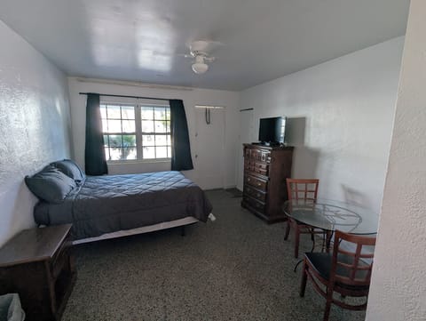 Economy Room, Beach View | Free WiFi