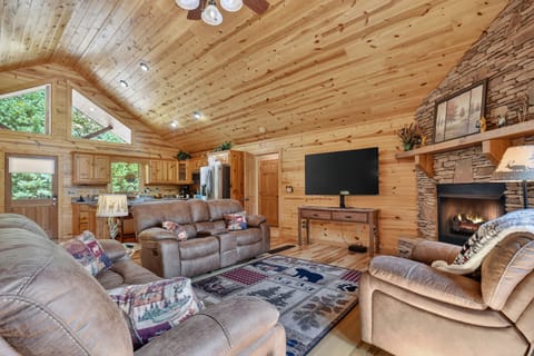 Family-sized rental with space for game nights, movies, and together time in Coosawattee River Resort