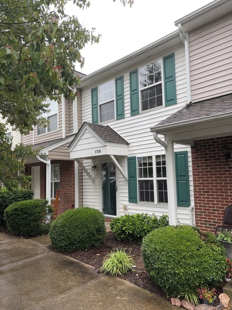Exterior: Front entrance