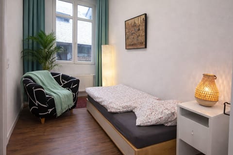 COLUMBUS Apartment for 3 guests at the Swiss Border, 30 Min. Zurich/Rhine Falls Apartment in Schaffhausen, Switzerland