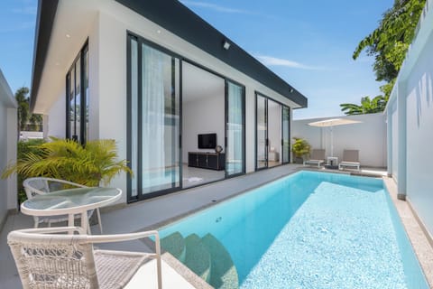 Design Villa, 2 Bedrooms, Pool View | In-room safe, free WiFi