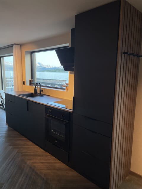 Puffin Apartment | Soundproofing, free WiFi