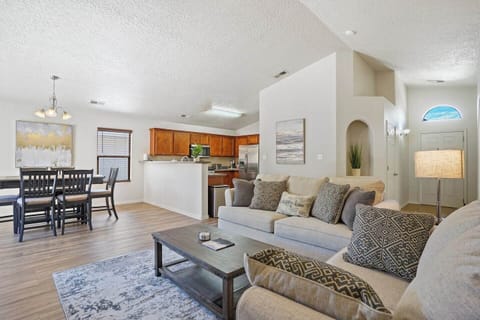 Living Room/Dining Room