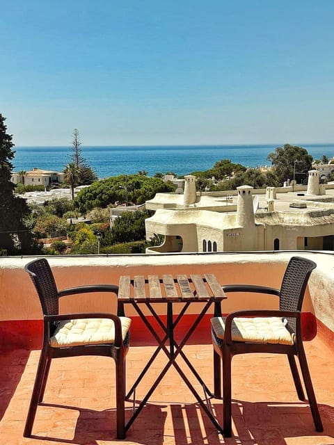 distante ocean view, algar seco, public roofterras, bistro set, sunset