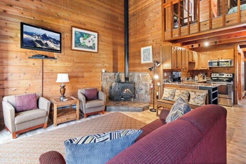 Spacious Living Room